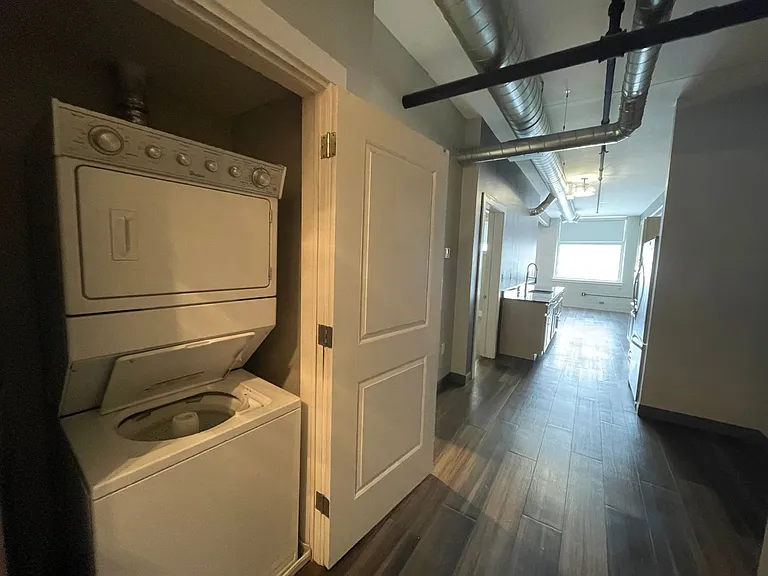 Oak Knitting Mill Apartments Franklin Square Available — Photo 10