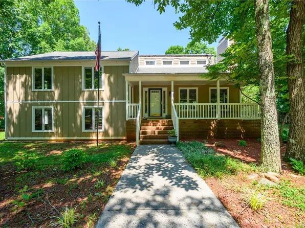 103 Yukon Dr, Forest, VA 24551
