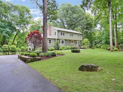 16 North Ave, Weston, CT, 06883