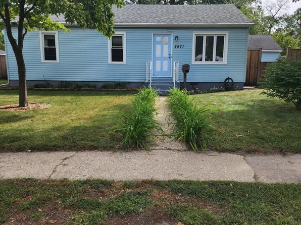 2971 New York St, Lake Station, IN 46405