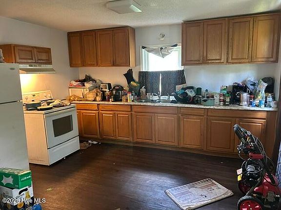 5th image of 1009 Bunting Street