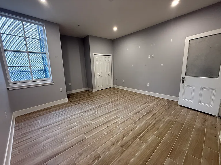 302 Richmond St #27 — Photo 13
