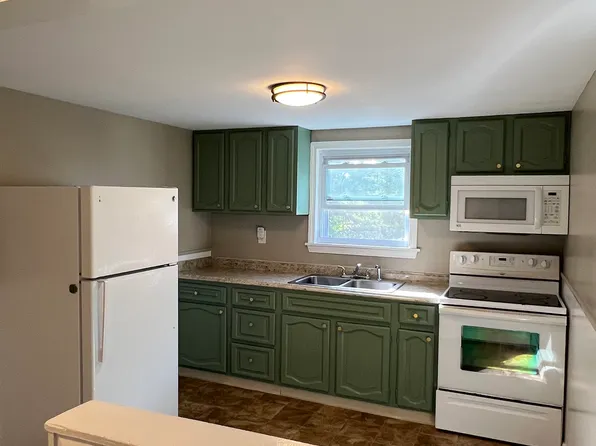 219 Green St APT B, Somersworth, NH 03878