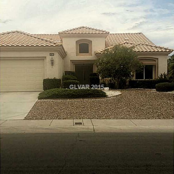 1565068
