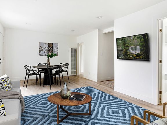 2nd image of 2033 Chariton St #14