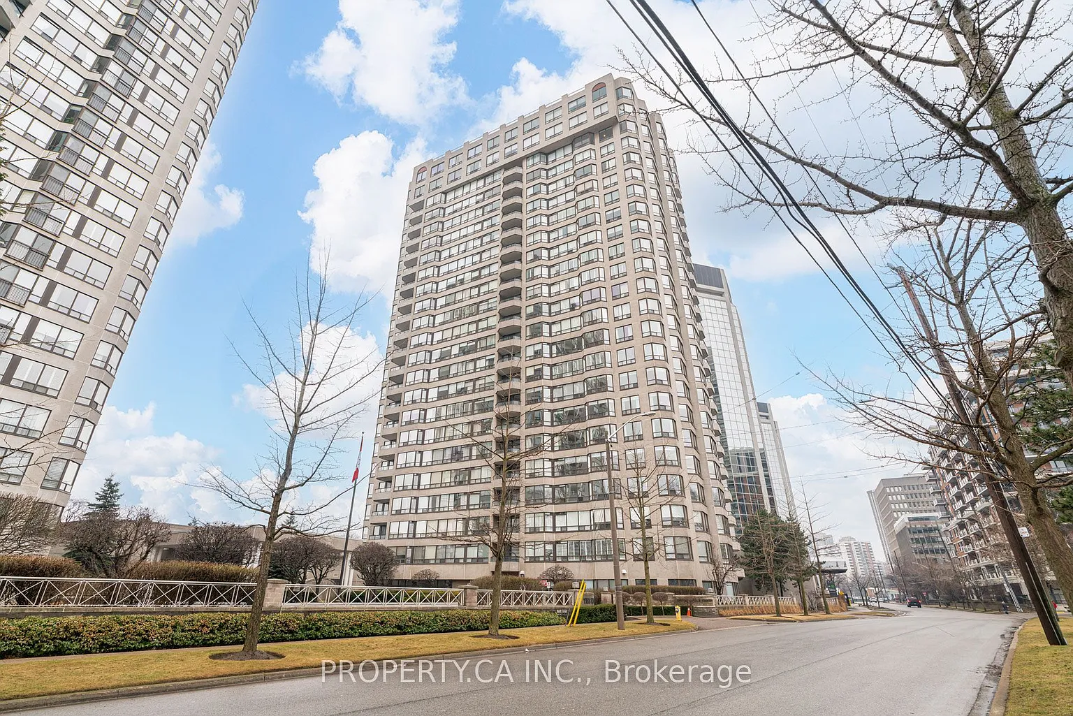 1 Aberfoyle Cres #410 photo 1