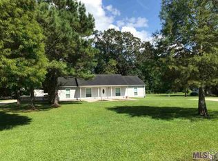 12476 Camelia Rd, Saint Amant, LA 70774