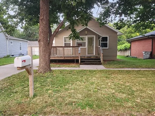 336 N 2nd St, Seward, NE 68434