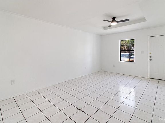 4th image of 2612 W 17 1/2 St #3