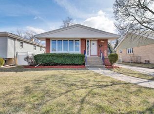 10117 S Maple Ave, Oak Lawn, IL 60453