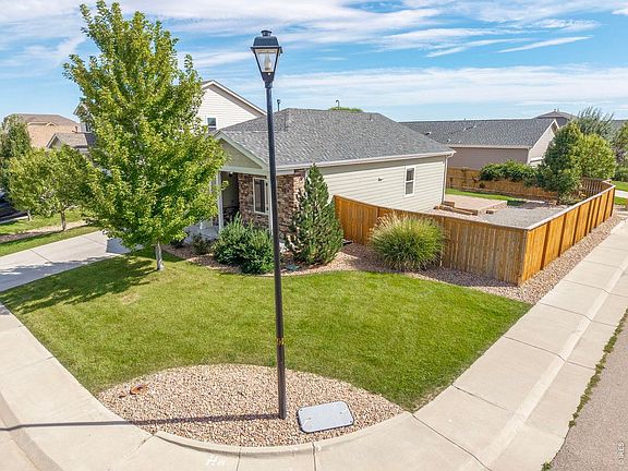 3rd image of 973 Ranchhand Dr
