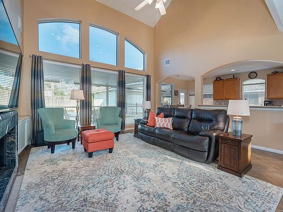 Amazing 2 story Livingroom, fresh paint and upgraded fireplace and with concept living.