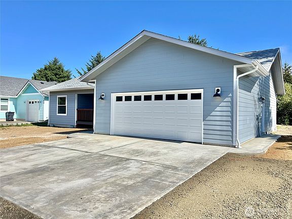 4th image of 382 S Wynoochee Drive SW