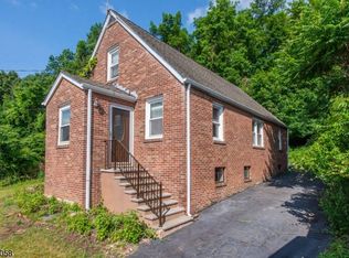 514 Valley Rd, Clifton, NJ 07013