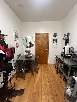 Rented by Capri Jet Realty Corp | media 13