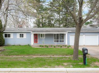 4117 Swede Ave, Midland, MI 48642