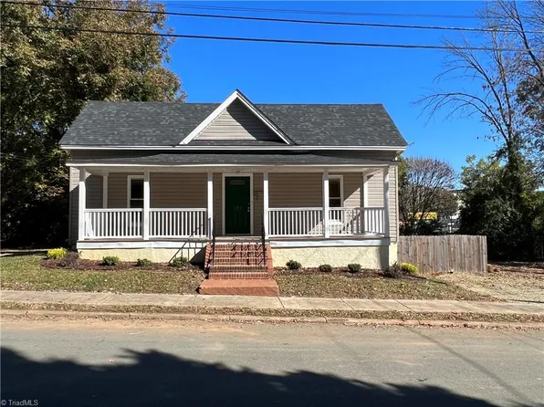 321 W 5th St, Burlington, NC 27215