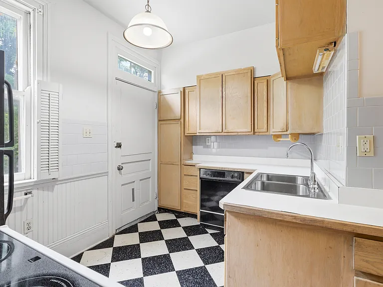 5109 Montgomery Rd — Photo 15