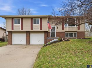 4316 Faulkner Ct, Lincoln, NE 68516