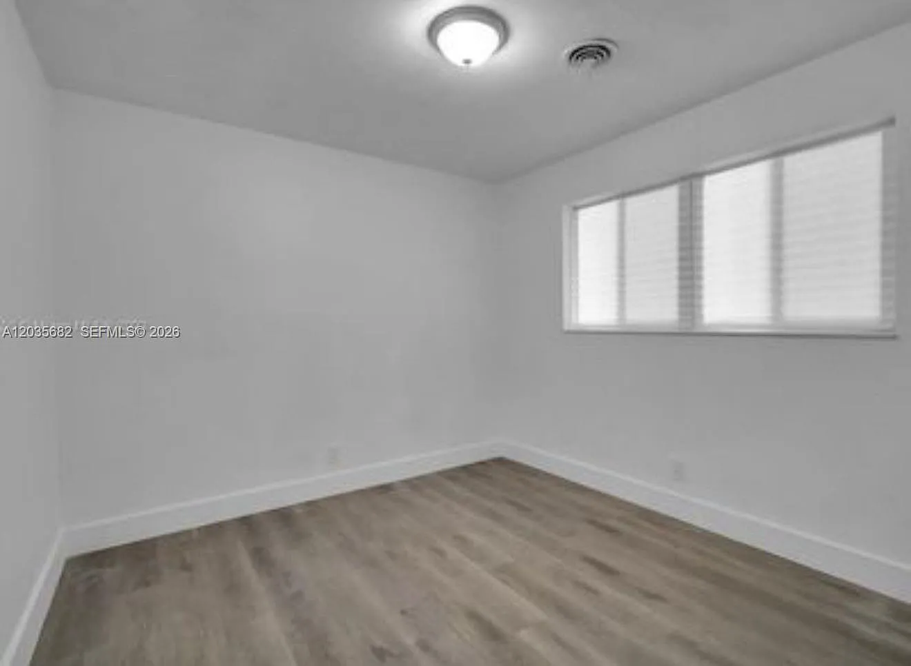 Tropicana Park Homes — Photo 4