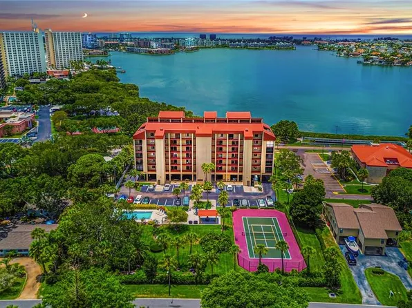 7037 Sunset Dr S APT 401, South Pasadena, FL 33707