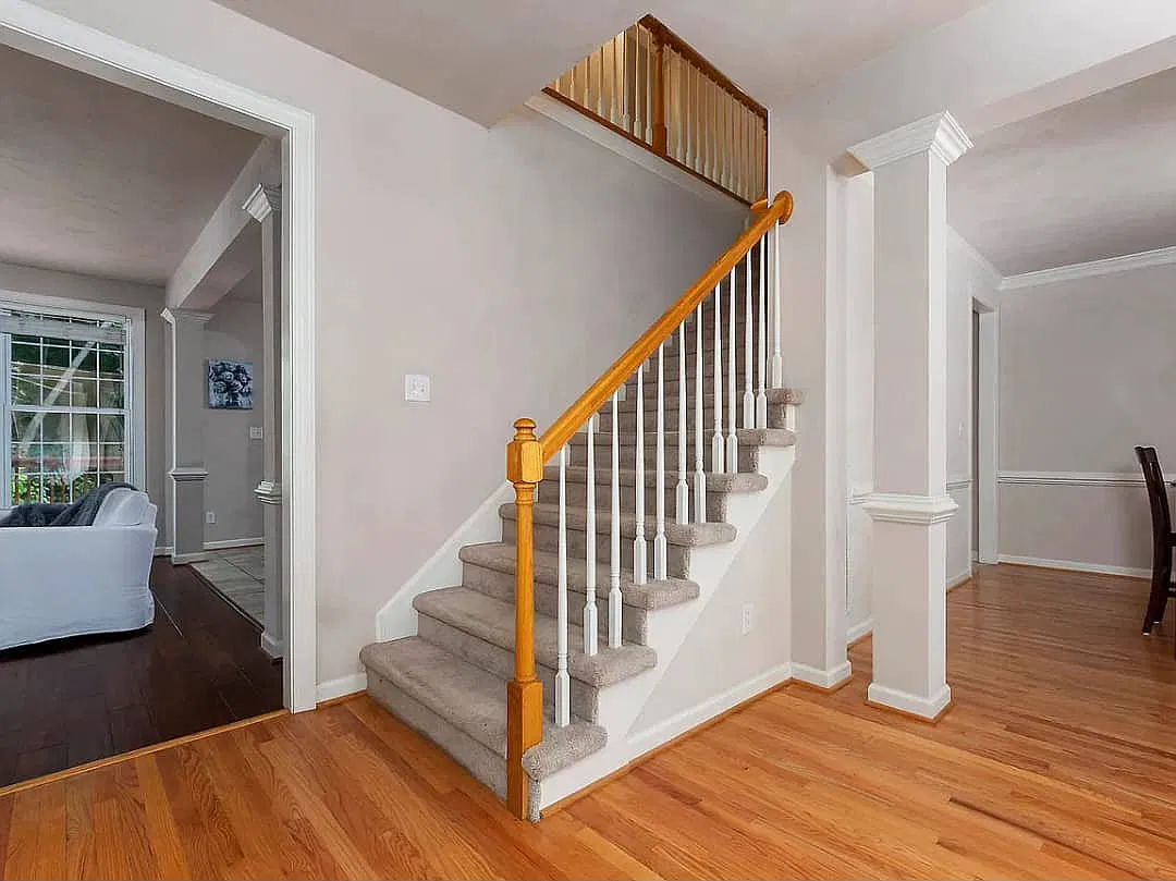 5 bed, 3400 sqft, $4,600 — Photo 1