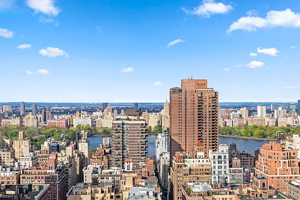 Rented by Compass | media 16