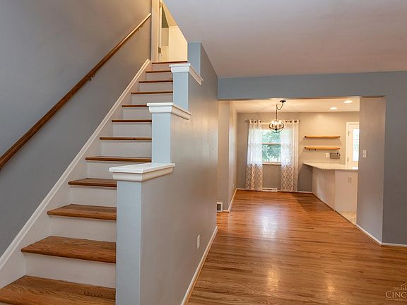 5th image of 3950 Beavercreek Cir