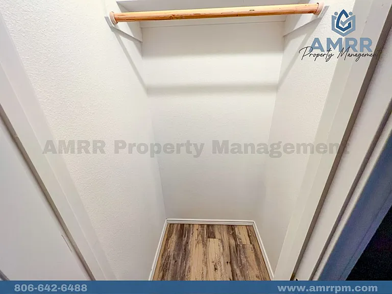2407 N Ave N — Photo 16
