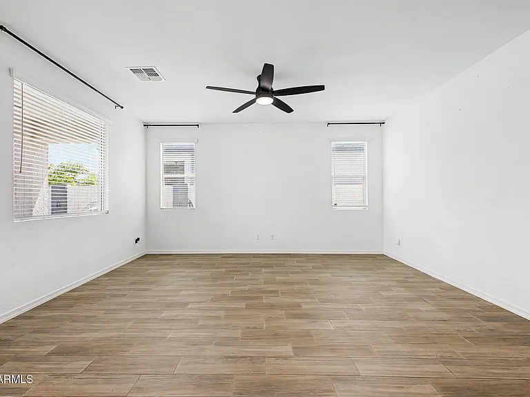 35948 W Santa Monica Ave — Photo 7
