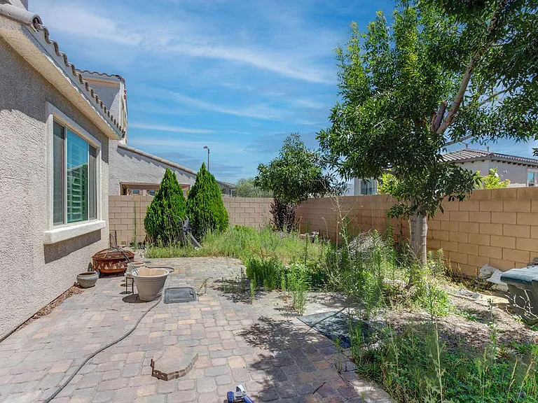 8040 Skye Falls St — Photo 33