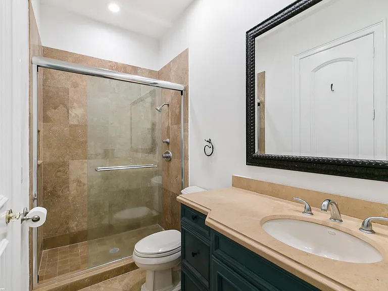 14710 Palm Beach Point Blvd — Photo 40