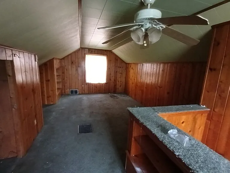 15604 Coram St — Photo 20