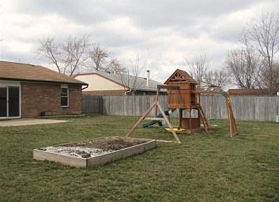 2nd image of 8944 Gardengate Dr