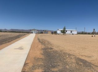 4745 N Teddy Roosevelt Rd, Golden Valley, AZ 86413