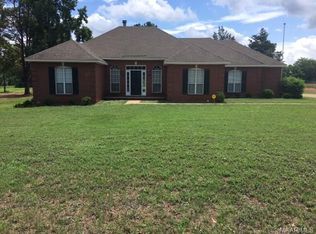 85 Country Ln, Deatsville, AL 36022