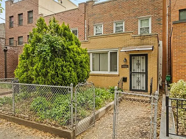 23-25 24th St #1, Astoria, NY 11105