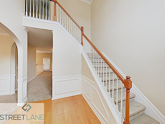 3rd image of 2307 Butternut Ct