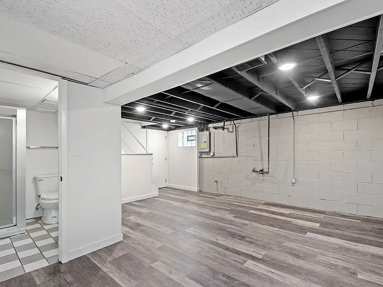 217 Saylong Dr — Photo 23