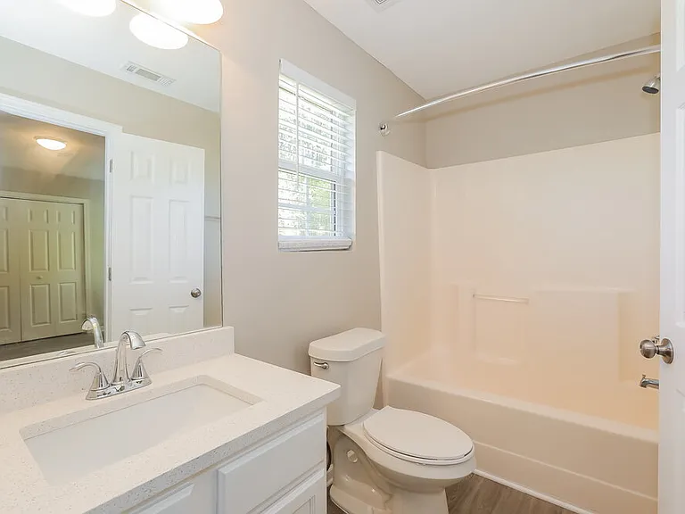 1052 Navaho Trl — Photo 16