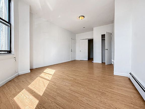 3rd image of 82 Eldert St #2A