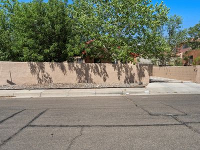 201 Mezcal Cir NW, Albuquerque, NM, 87105