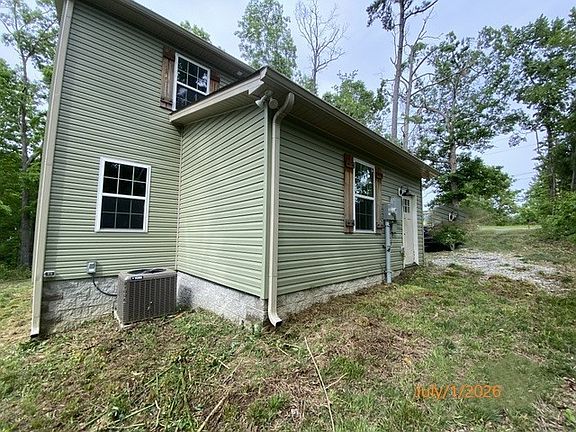 5th image of 416 Ski St