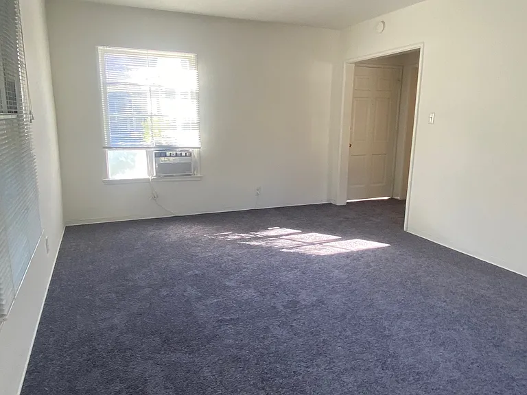 609 1/2 Kelton Ave #609-1/2 — Photo 10
