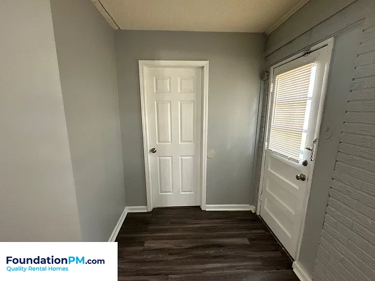 5028 Cheston Ave — Photo 6