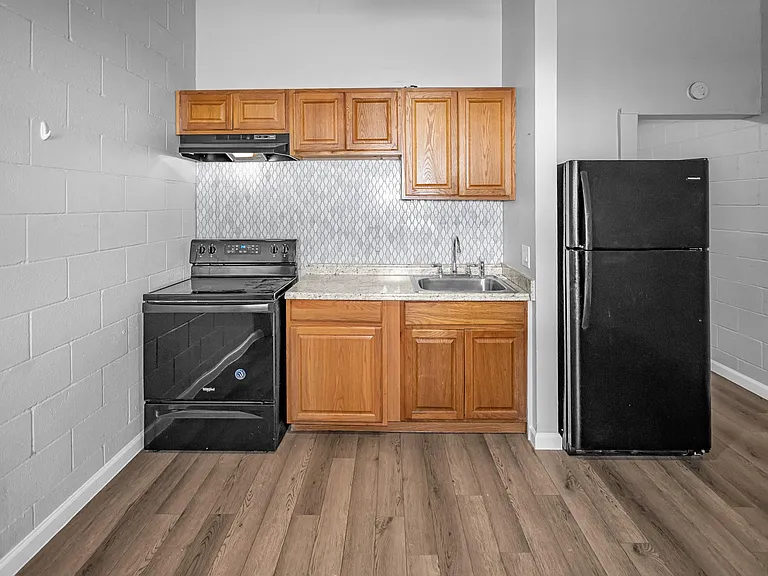1315 Alliance St #2 — Photo 6