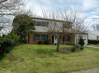 104 Diggs Dr, Hampton, VA 23666