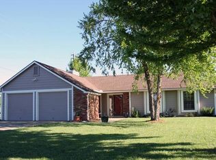 3816 Trail Rd, Lawrence, KS 66049