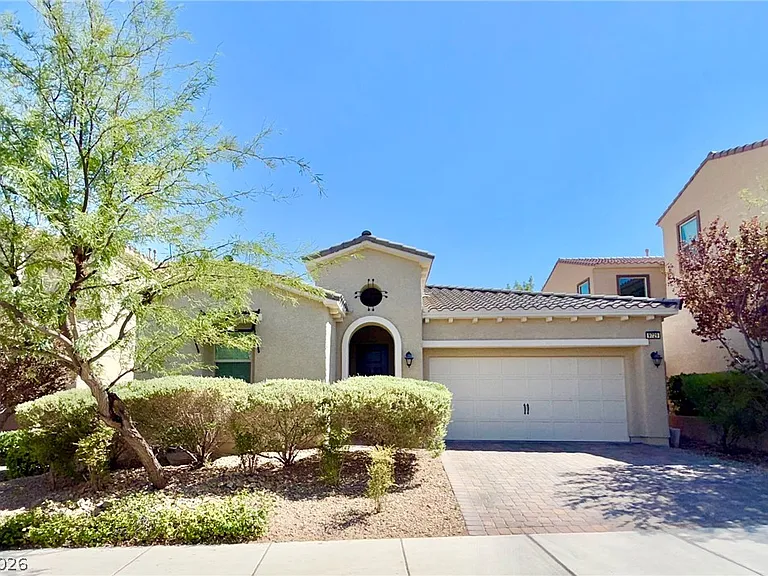 9729 Ponderosa Skye Ct — Photo 1