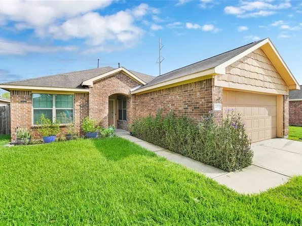 401 De Coster Boulevard, Alvin, TX 77511